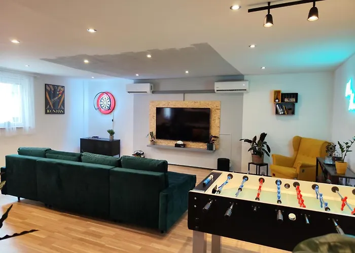 Vibe House