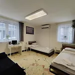 Vibe House *