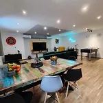 Vibe House
