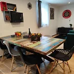 Vibe House Apartment *