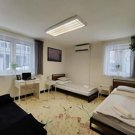 Vibe House *
