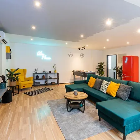 Vibe House *