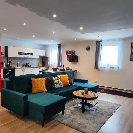 Vibe House Apartmán *